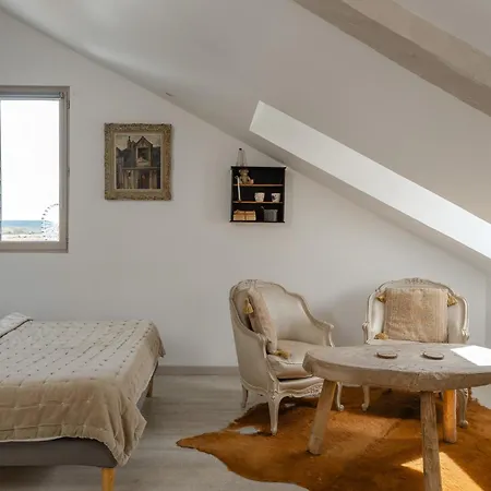 Studio Et Appartements Sainte Catherine Honfleur Exterior photo